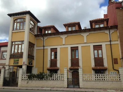 Boleta A 5 minutos de León, casa con jardín — foto 6