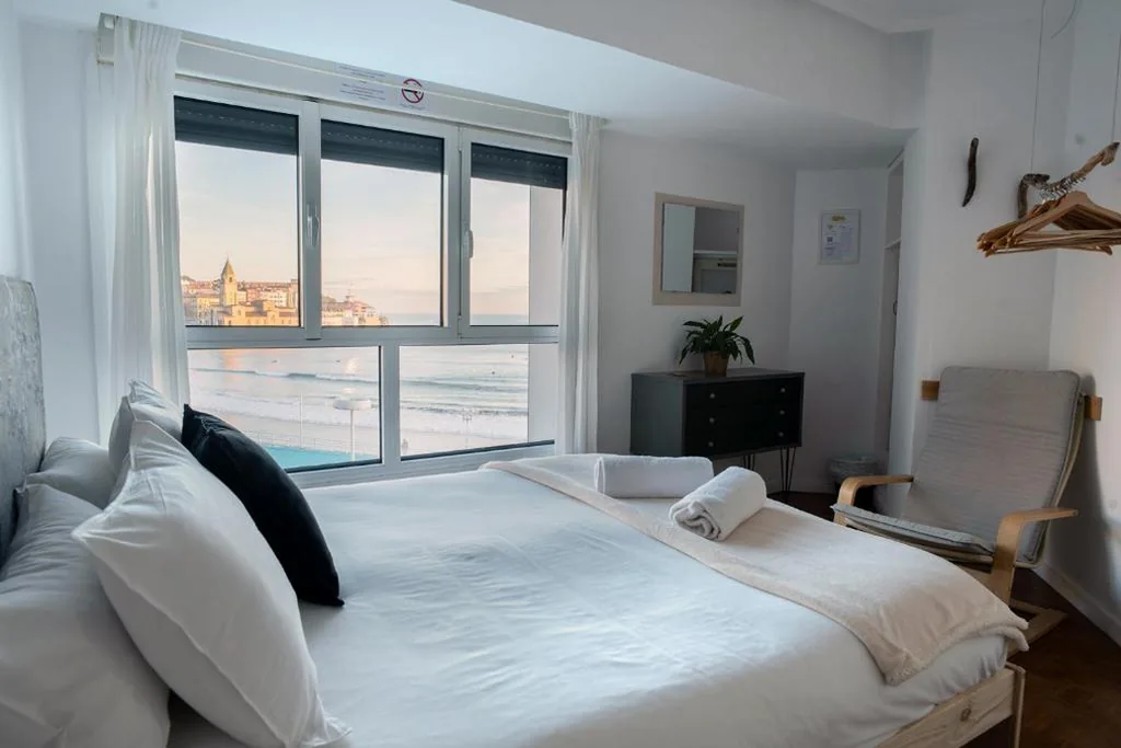 Quarto Duplo com vista para o mar — Boogalow Hostel