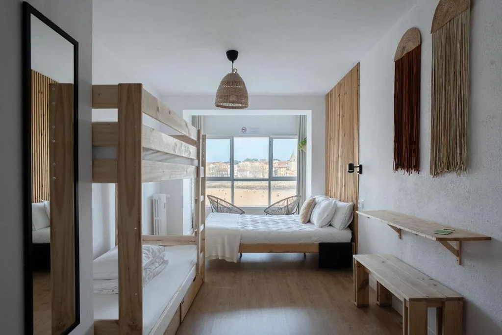Quarto Familiar com casa de banho — Boogalow Hostel
