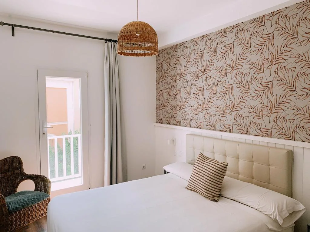 Habitación Doble con balcón — Boutike Guesthouse