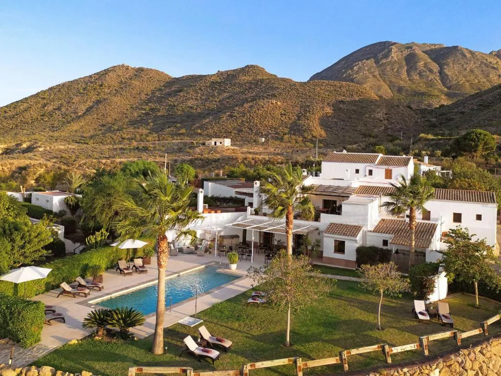 Suite Junior con terraza — Boutique Hideaway Cortijo El Sarmiento - Adults Only