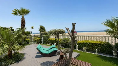 Boutique home the beach — photo 7