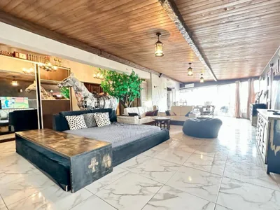 Boutique home the beach — photo 8
