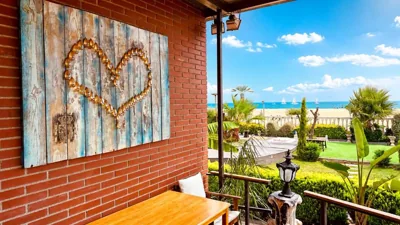 Boutique home the beach — photo 9