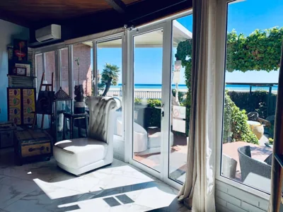 Boutique home the beach — photo 11