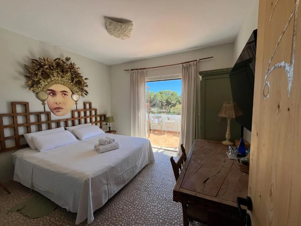 Chambre Double avec balcon - 1 ou 2 lits — Boutique Hostal La Curandera de Salinas