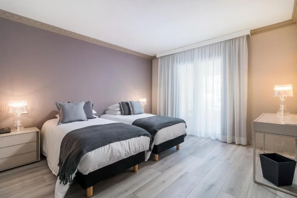 Habitación Doble Estándar con vistas al mar - 2 camas — Boutique Hotel B51