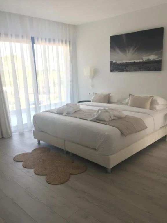 Habitación Doble Superior con terraza — Boutique Hotel Can Pico - Adults Only