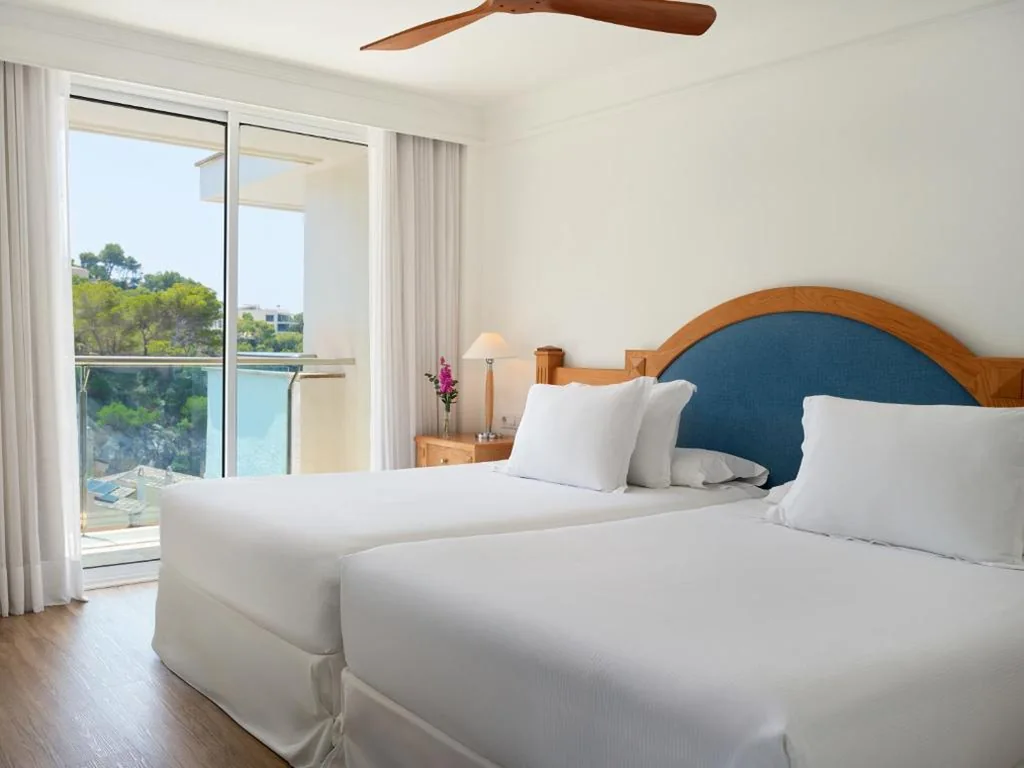 Junior Suite — Boutique Hotel H10 Blue Mar - Adults Only