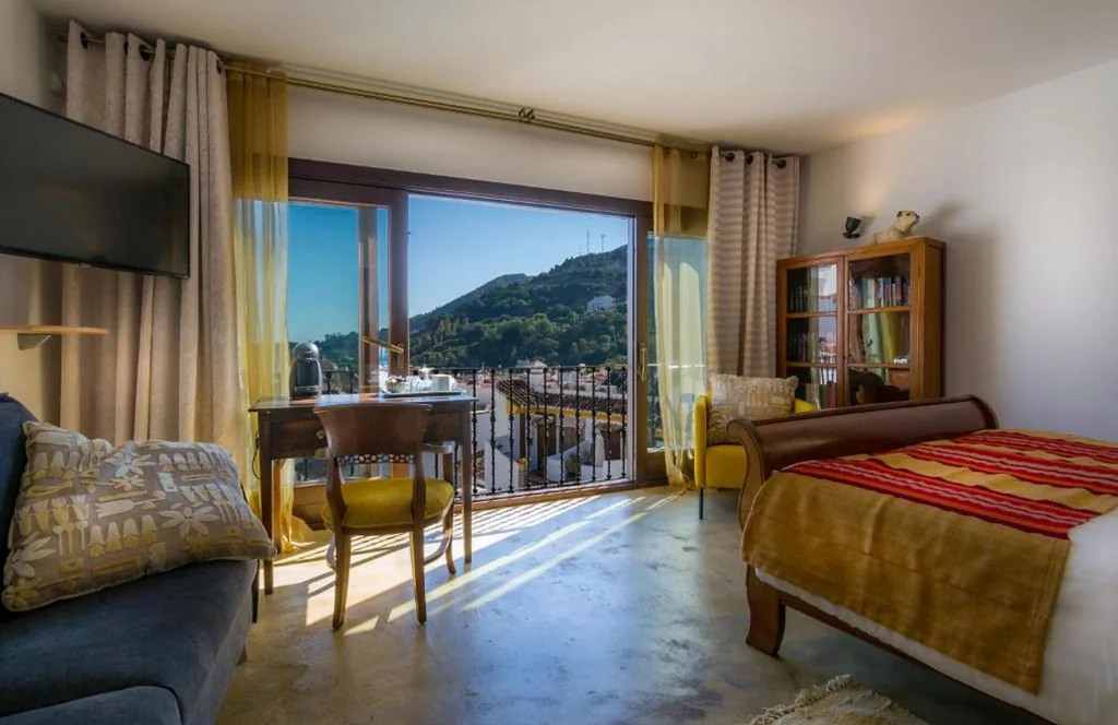 Family Room with Sea View — Boutique Hotel La Posada del Angel Ojén