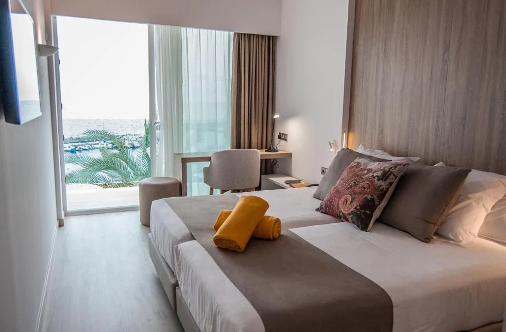 Quarto Duplo com Varanda e Vista para o Mar — BQ Aguamarina Boutique Hotel