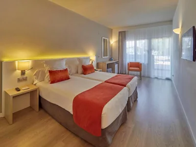 BQ Augusta Hotel — Foto 2