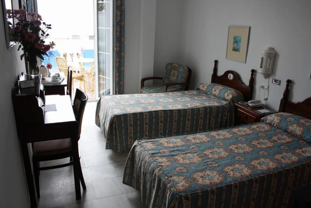 Zweibettzimmer mit 2 Betten — Brasilia