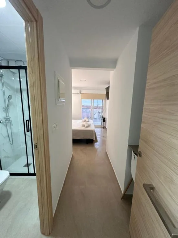 Deluxe Zimmer - 1 großes Bett — Brisa del mar Primera linea de playa
