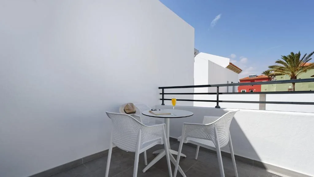 Habitación cuádruple — Broncemar Beach Suites