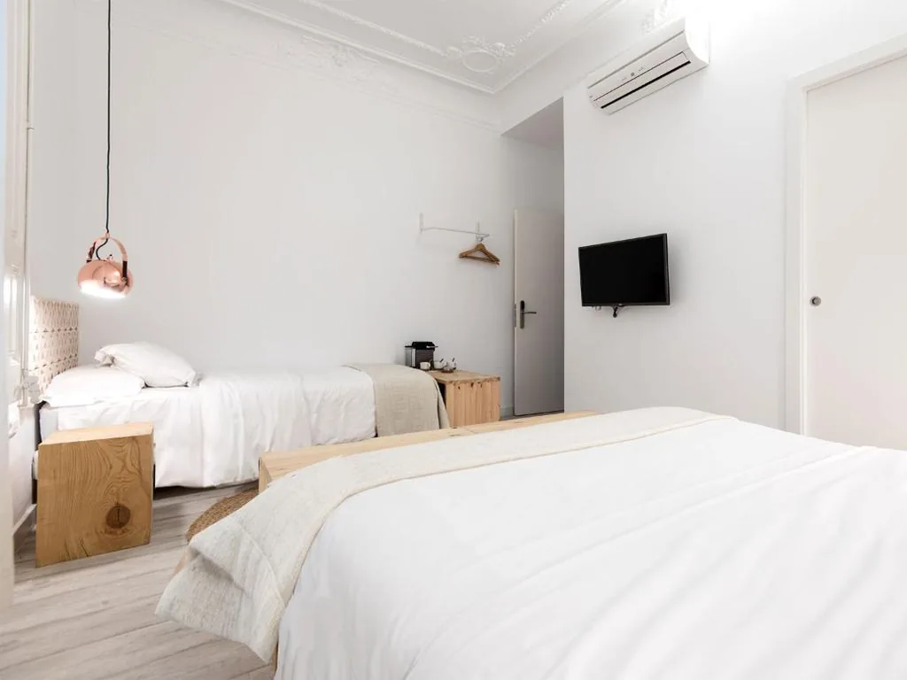 Habitación Triple con baño privado — Bruc & Bruc