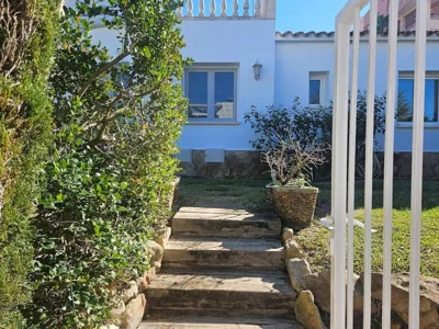 Bungalow 100 metros de la playa — foto 11