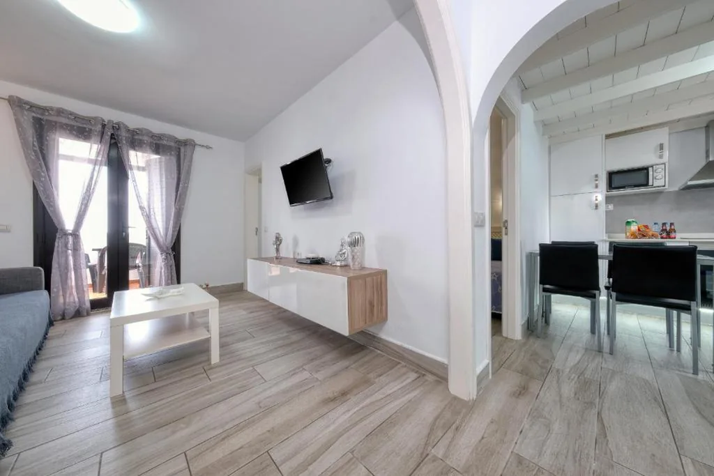 Haus mit 2 Schlafzimmern — Bungalow La Marisma - 600M to the Beach By Lanzarote Vacation Homes
