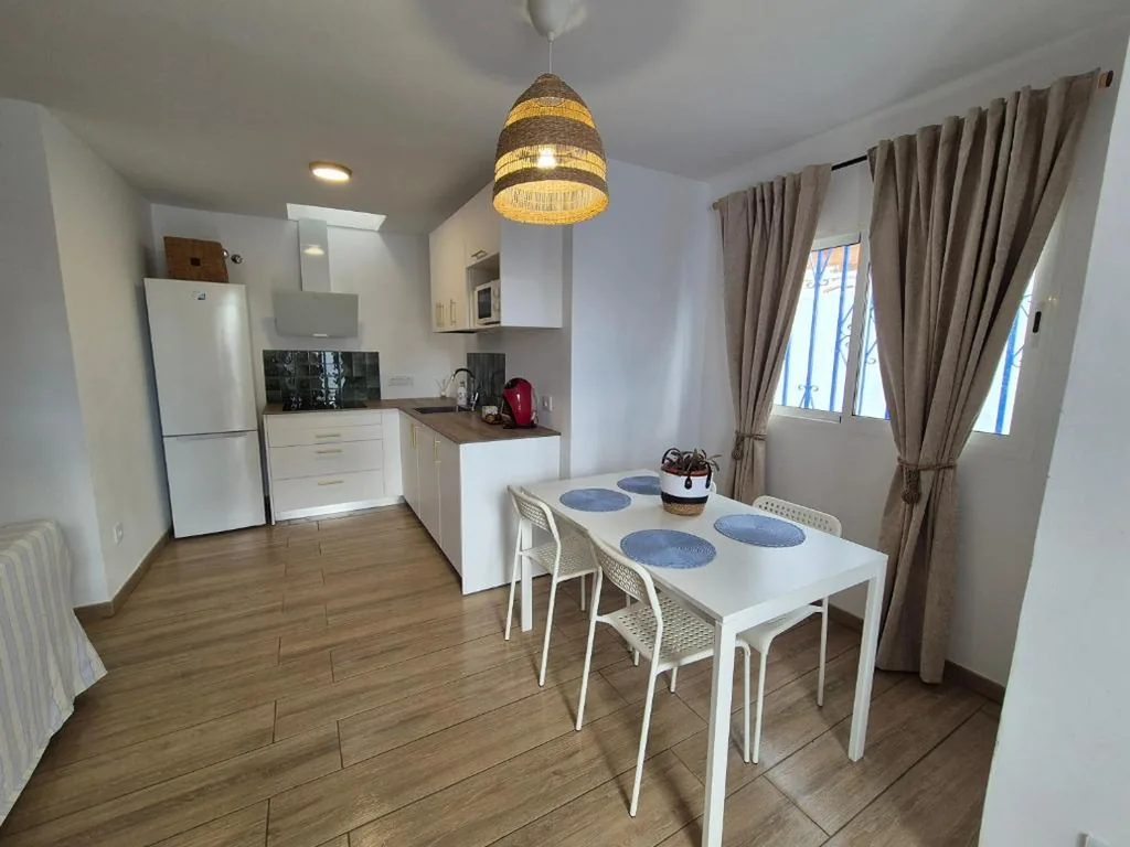 Huis met 1 slaapkamer — Bungalow Luna privada
