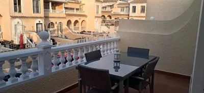 Bungalow moderno luminoso terraza solarium patio - PISCINA COMUNITARIA — foto 4