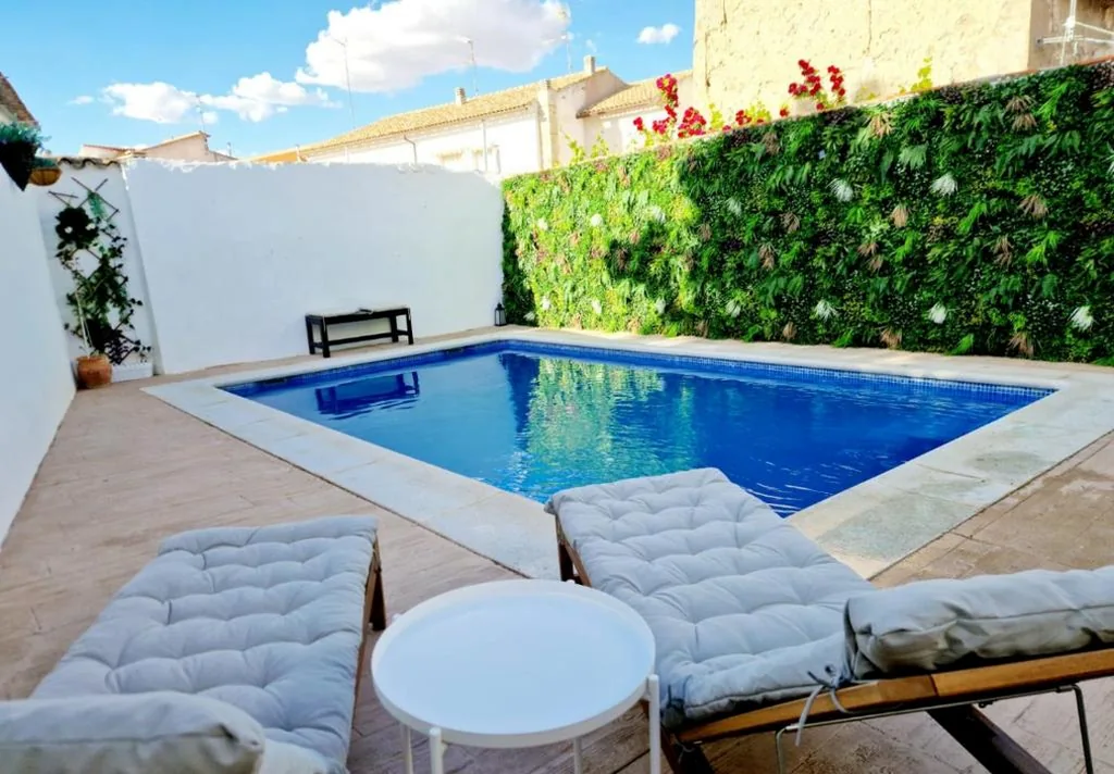 Casa de 3 dormitorios — Burbujas Manchegas