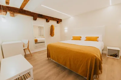 Burgosuites — Foto 6