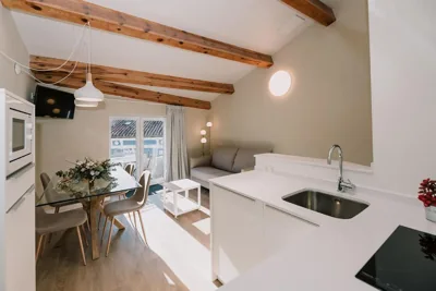 Burgosuites — Foto 8