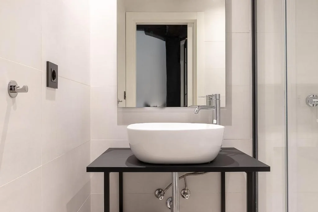 Camera doppia con bagno privato — Burruzkale Etxea