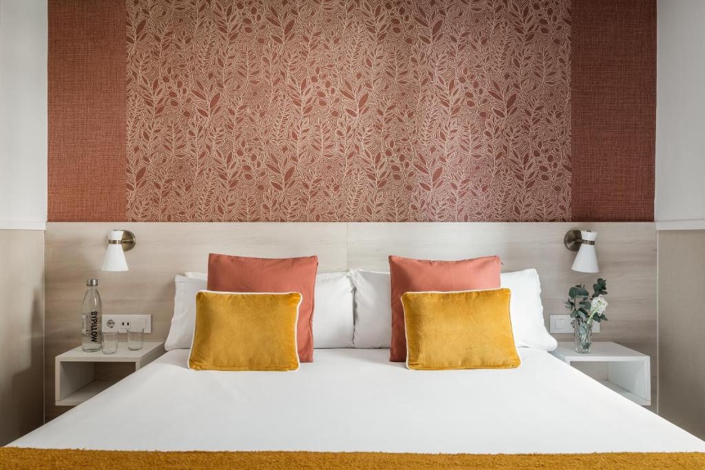 BYPILLOW House