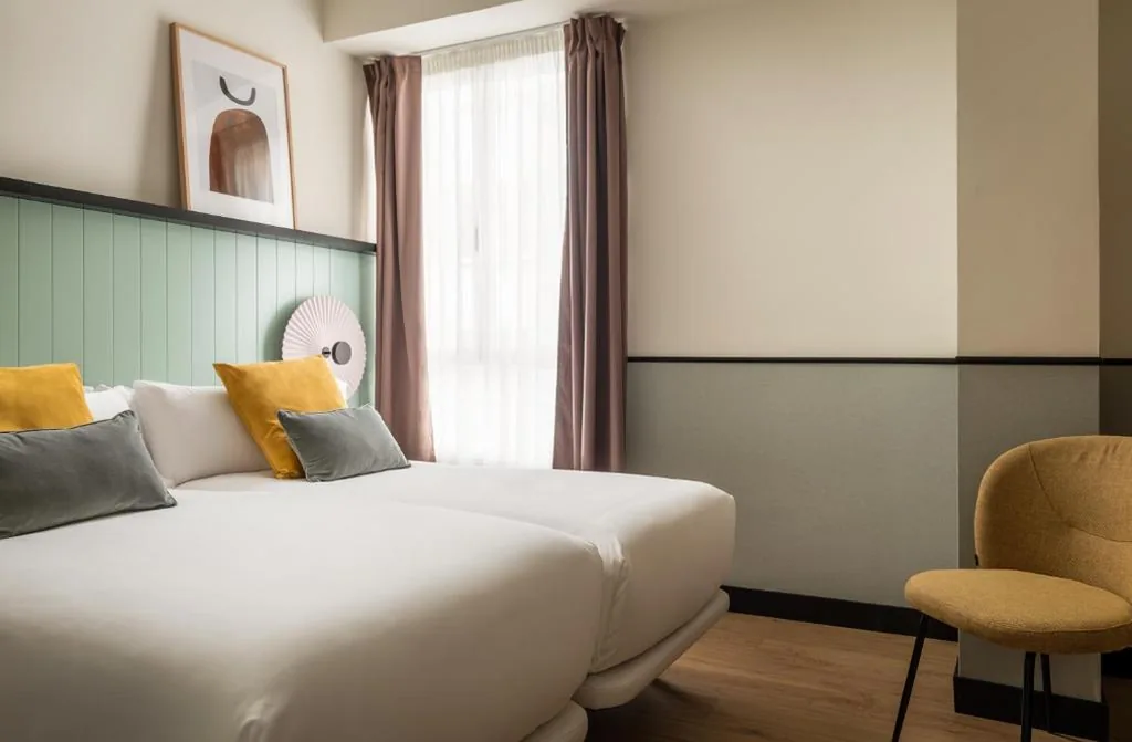 Quarto Duplo - 2 camas — BYPILLOW Irala