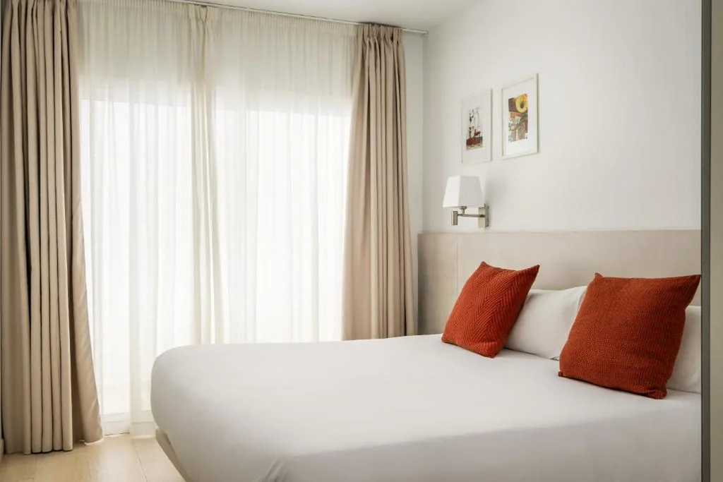 Apartment – Erdgeschoss — BYPILLOW Tiento