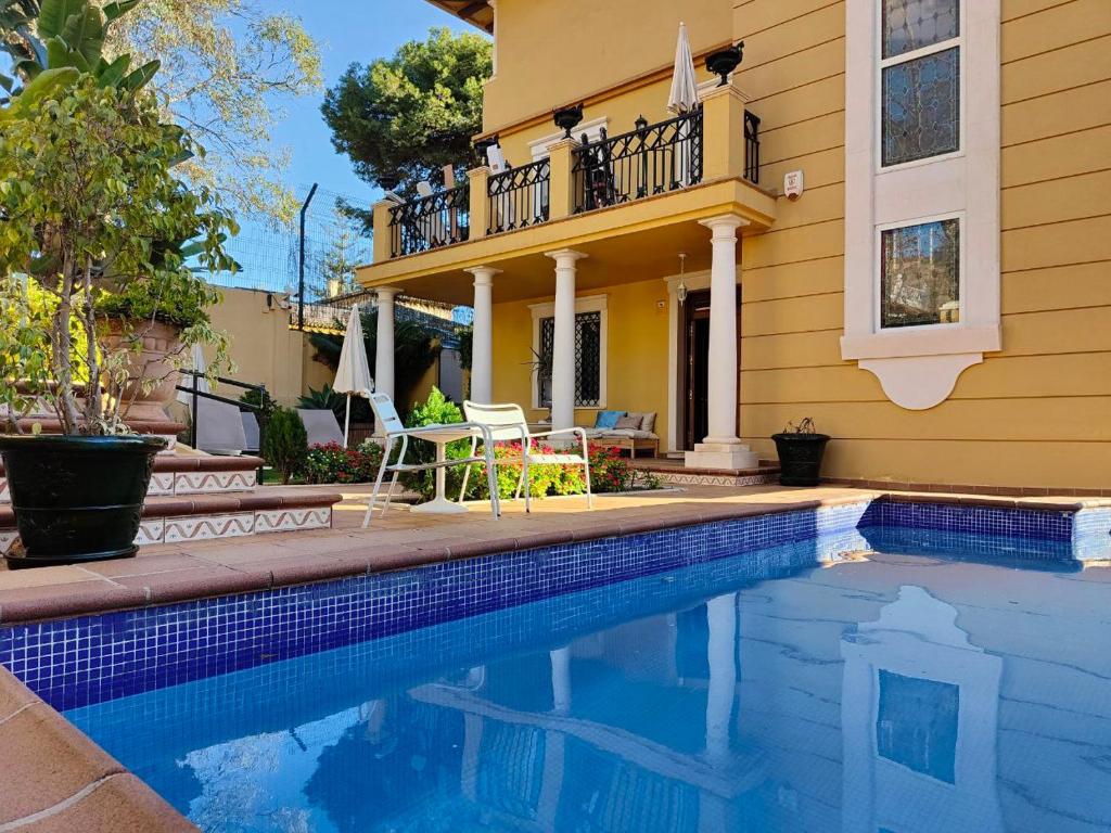 BYPILLOW Villa Lorena Adults Recommended