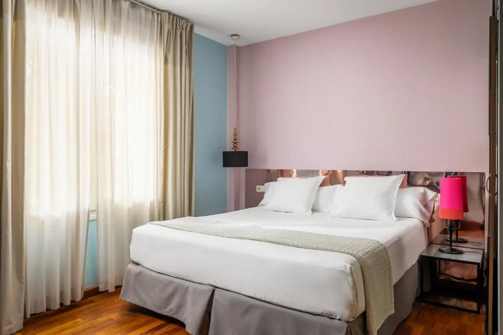 Doppelzimmer – Erdgeschoss — BYPILLOW Villa Lorena Adults Recommended