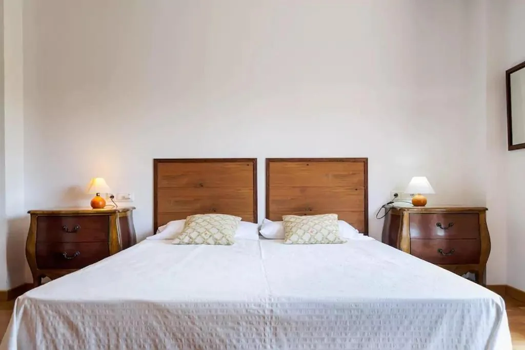 Doppelzimmer mit Balkon – 1 oder 2 Betten — Ca la Gloria