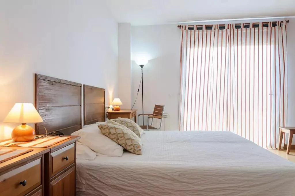 Deluxe-Doppelzimmer mit Balkon – 1 oder 2 Betten — Ca la Gloria