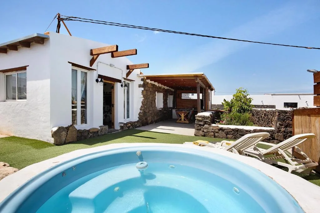 Casa con 2 camere da letto — Ca Lajares