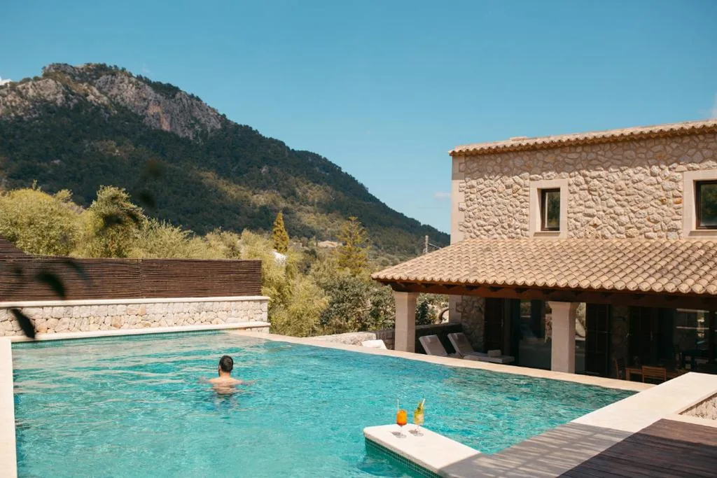 Villa con piscina privada — Ca'n Beneït