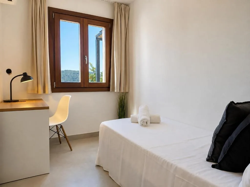 Ca´n Domingo -Stylish villa with pool, gym & views