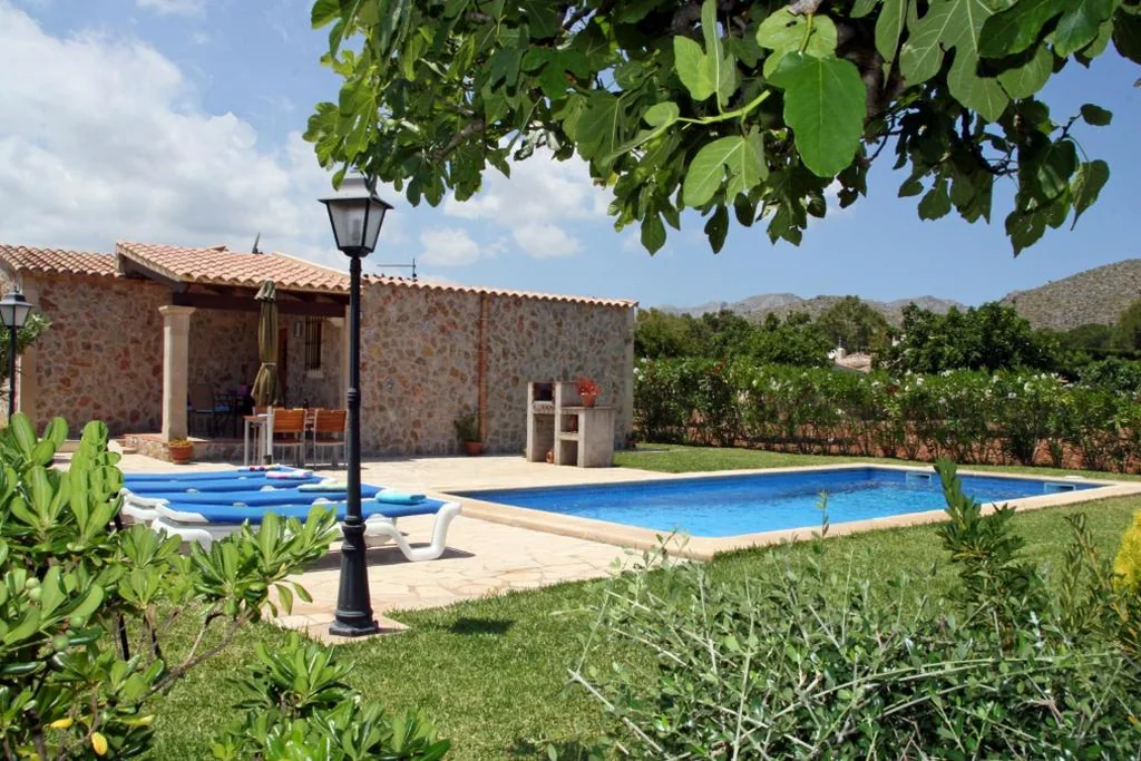 Villa mit privatem Pool — Ca Na Cati