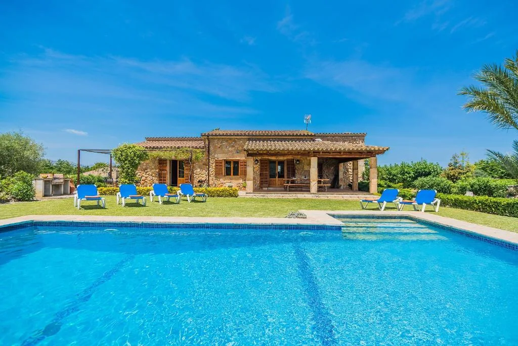 Villa mit Privatpool — Ca Na Francisca