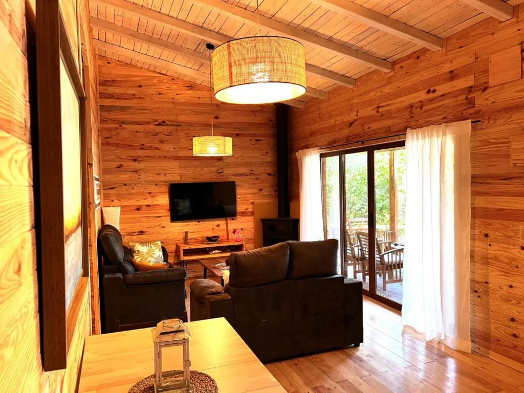Casa de 3 dormitorios — CABAÑAS DEL BOSQUE CERCA DE CORDOBA