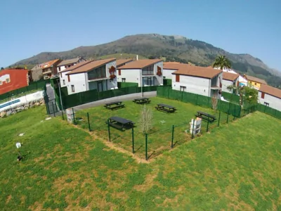 Cabañas La Senda de los elefantes Cabárceno — Foto 3