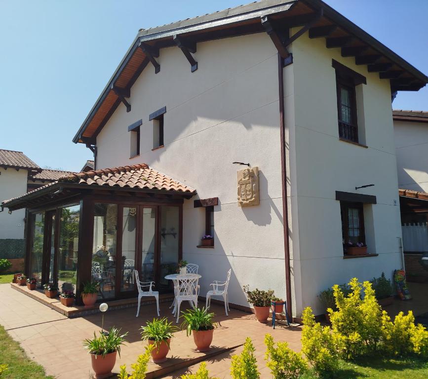 Cabárceno Chalet vacacional Casa Pedro La Abadilla