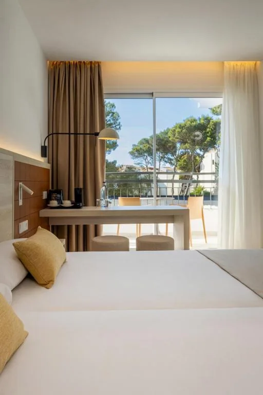 Twin Room with View — Cabot Cala Ferrera