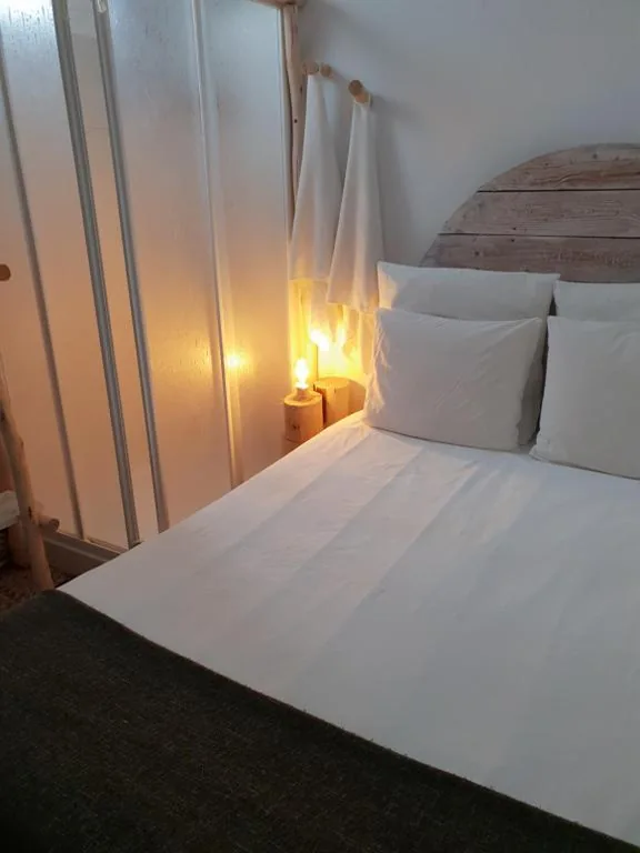 Habitación Doble Estándar con baño compartido — Cactus Host