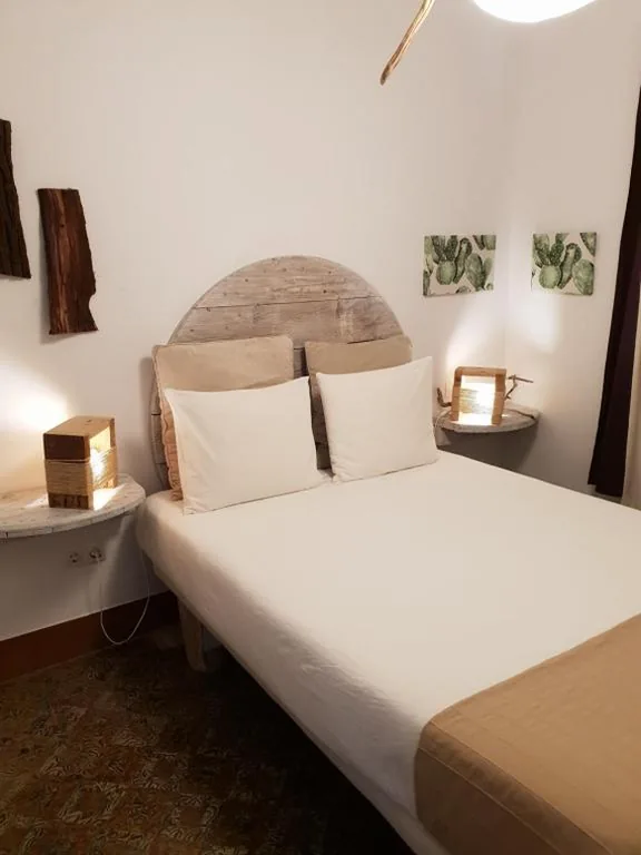 Habitación Doble Estándar con baño compartido — Cactus Host