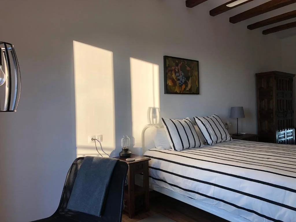 Estudio con balcón — Cal Campana