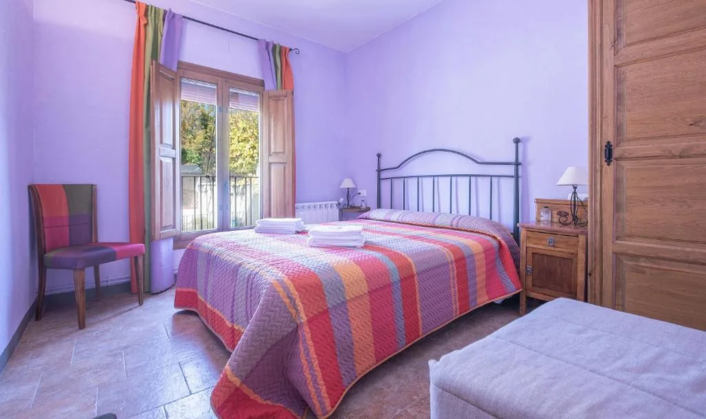 Quarto Deluxe — Cal Giral II