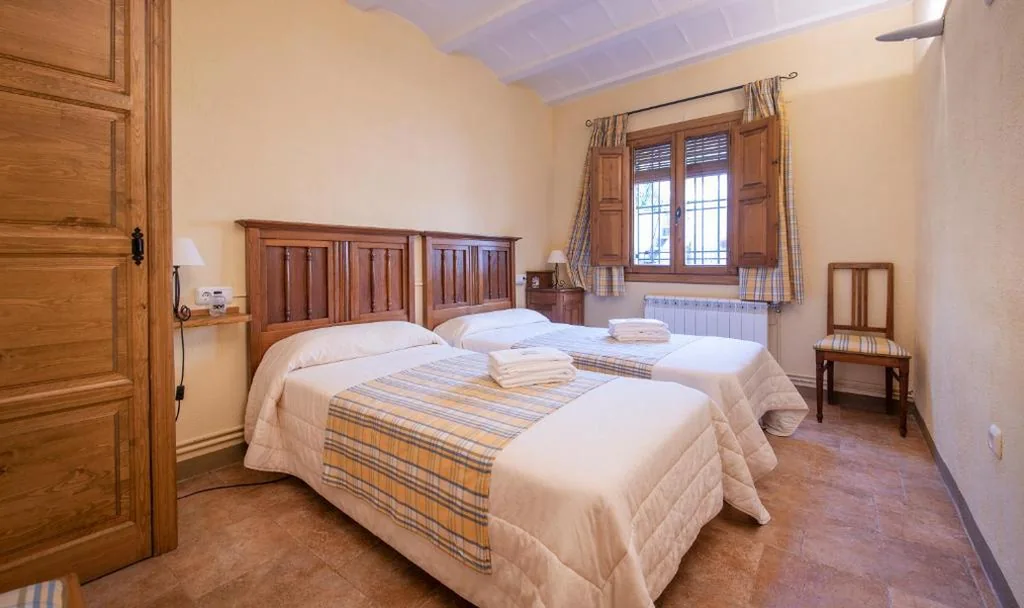 Quarto Duplo Deluxe - 2 camas — Cal Giral II