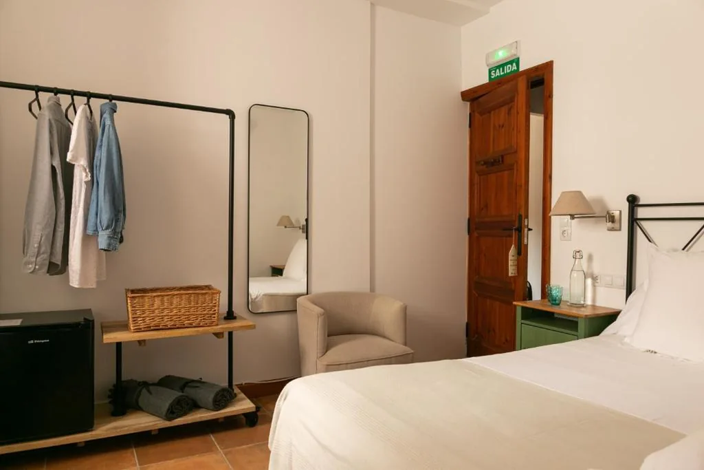 Habitación Doble Económica — Cal Secretari Vell - Turismo de Interior